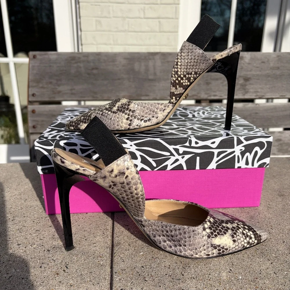 Diane Von Furstenberg Blaire Heels python print gray 8M